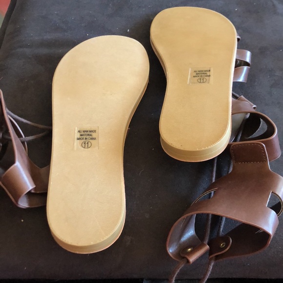 New combat Sandals - Picture 3 of 3